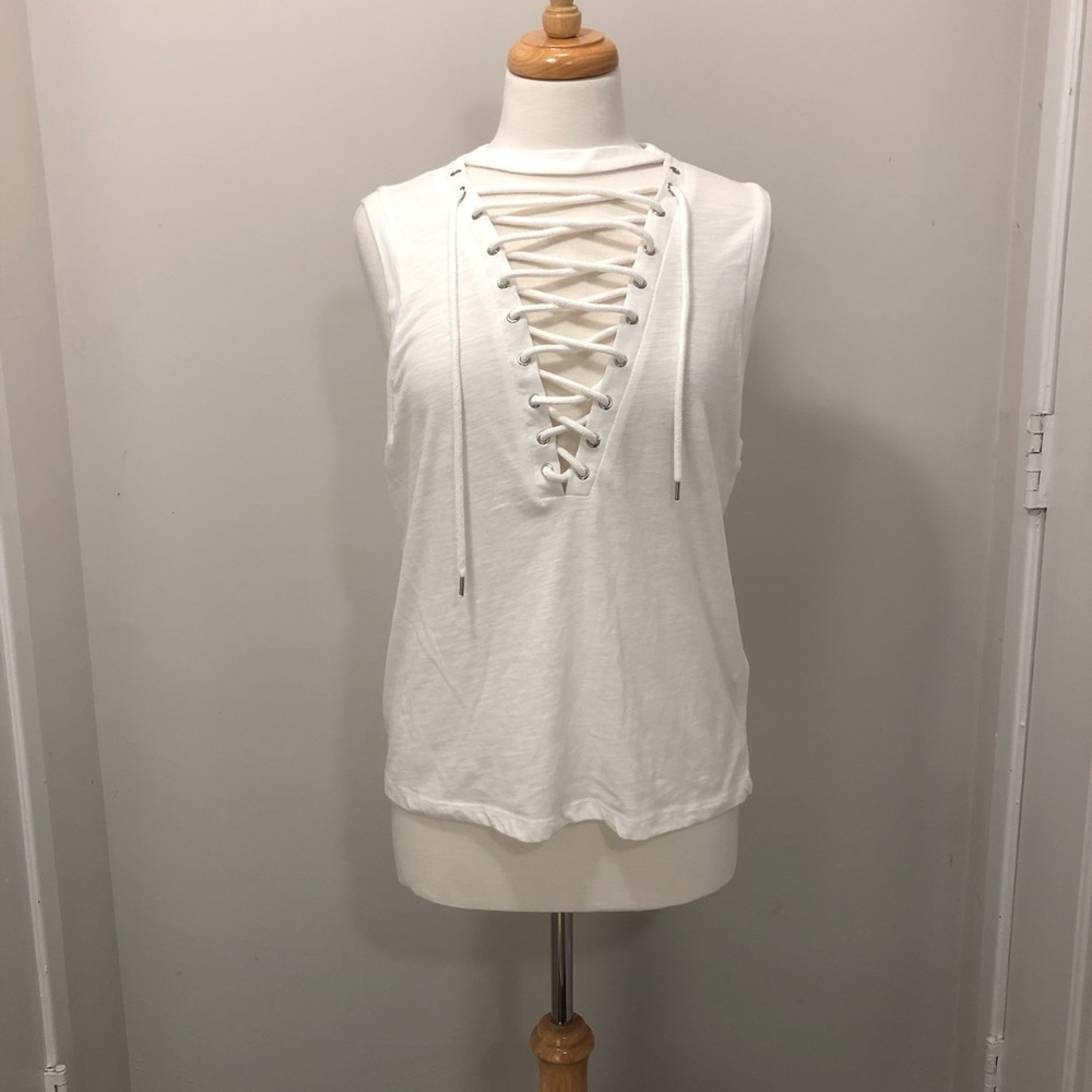 Lace-up Muscle Tee